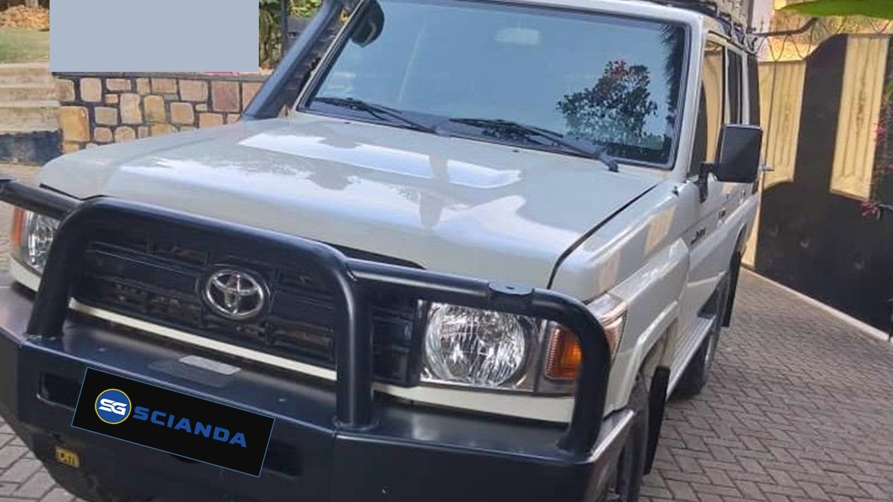 LAND CRUISER 76 HARD TOP, 2020