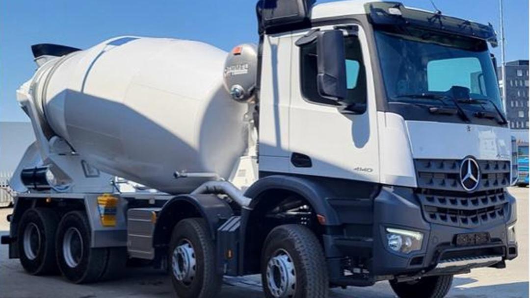 MERCEDES BENZ ACTROS 4140, 8X4  CONCRETE MIXER, BRAND NEW--1