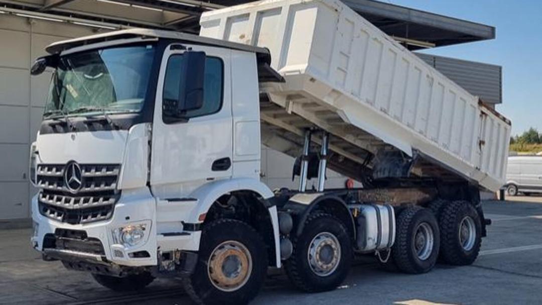 MERCEDES AROCS 4153  8X4 TIPPER TRUCK 2019