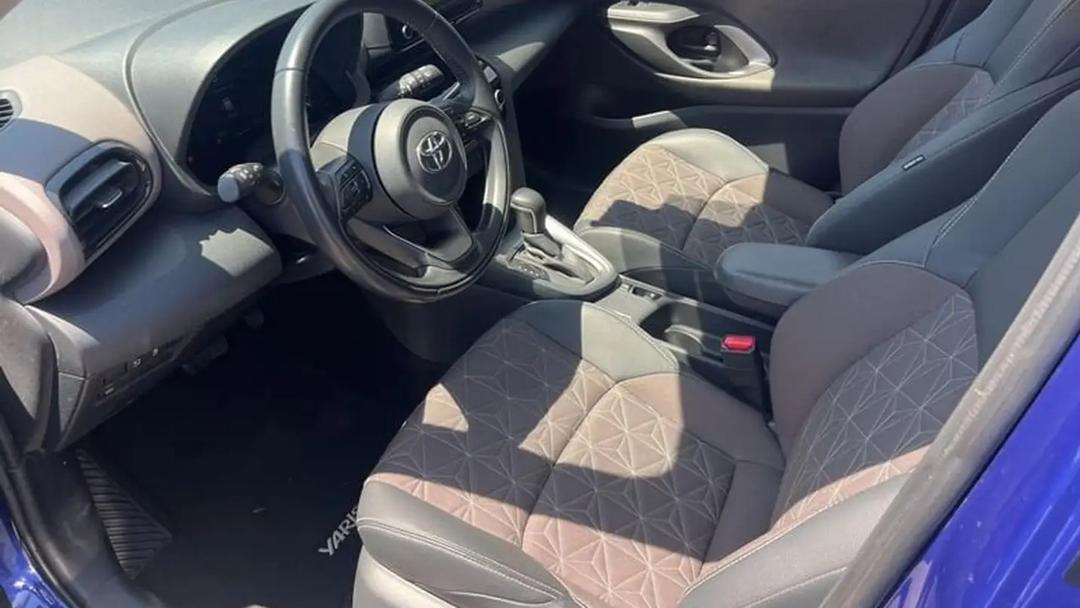 TOYOTA YARIS CROSS, 2021--2