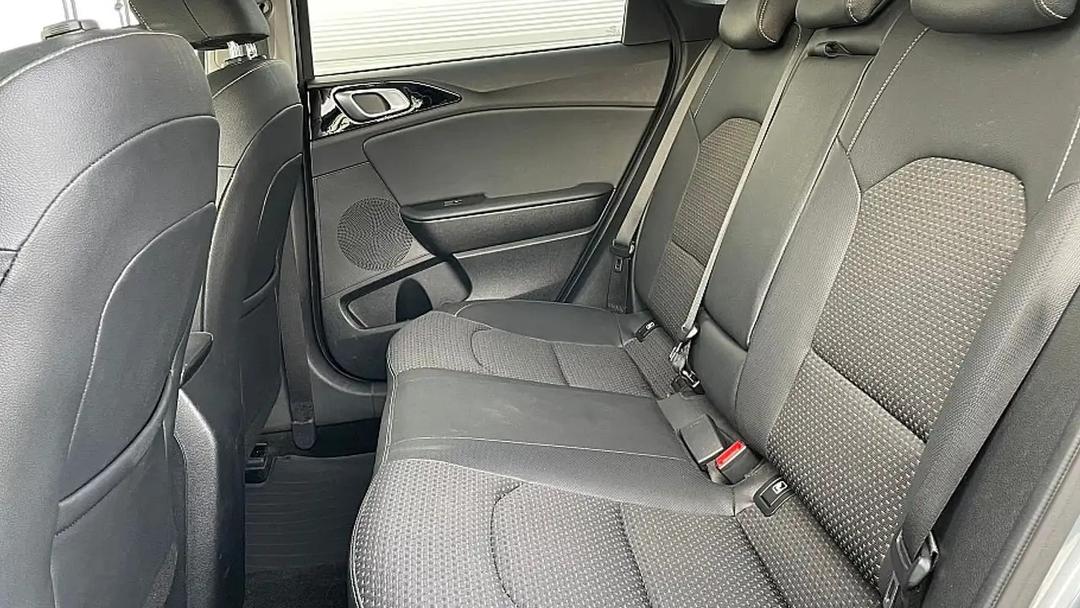Kia ceed SW--3