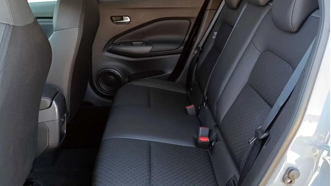 NISSAN JUKE, BRAND NEW--2