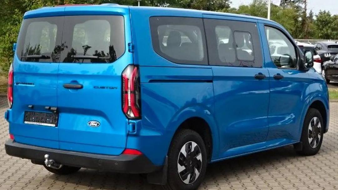FORD TRANSIT CUSTOM, BRAND NEW--0