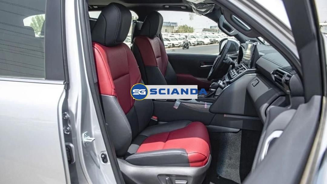 TOYOTA LAND CRUISER LC300 VXR, BRAND NEW--3