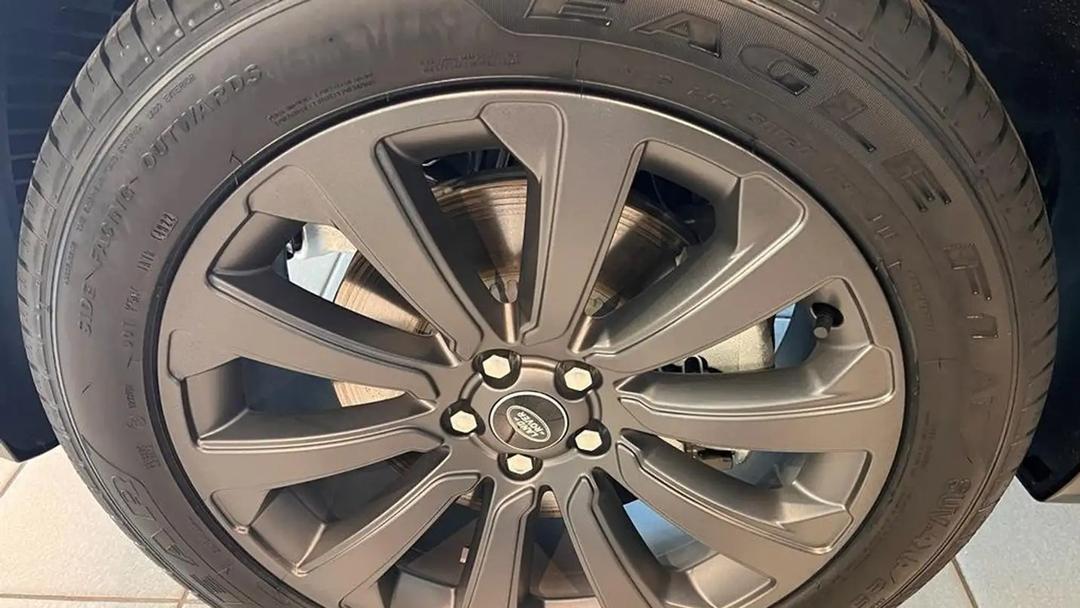 RANGE ROVER VELLAR, BRAND NEW--1