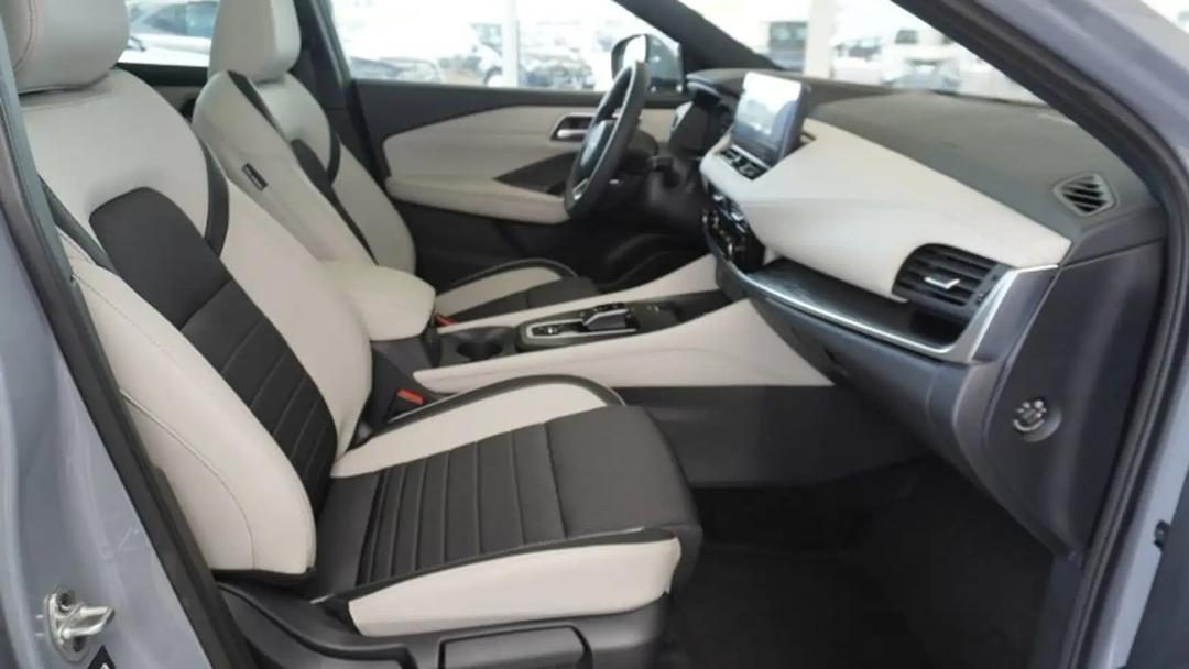 NISSAN QUASHQAI, BRAND NEW--1