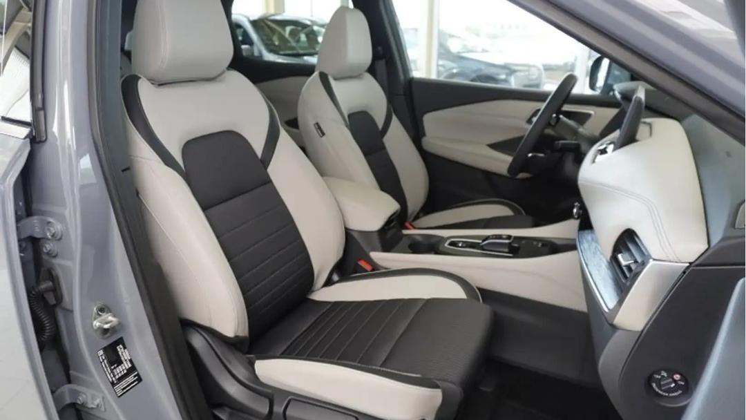 NISSAN QUASHQAI, BRAND NEW--2