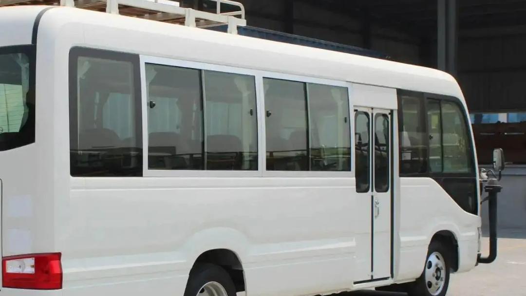 TOYOTA COASTER, BRAND NEW--0