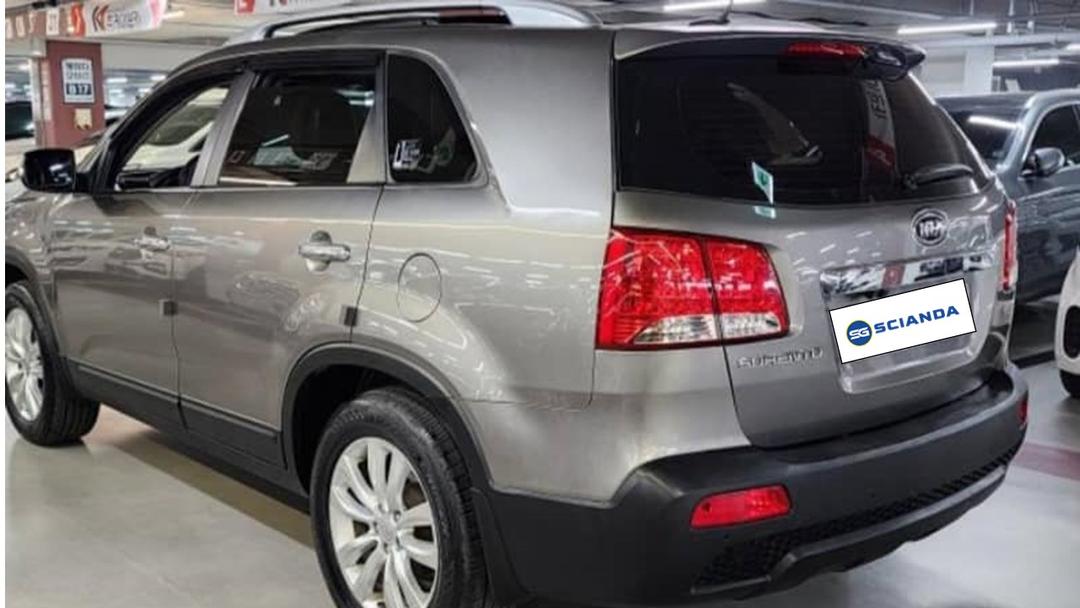 KIA SORENTO, 2010--6