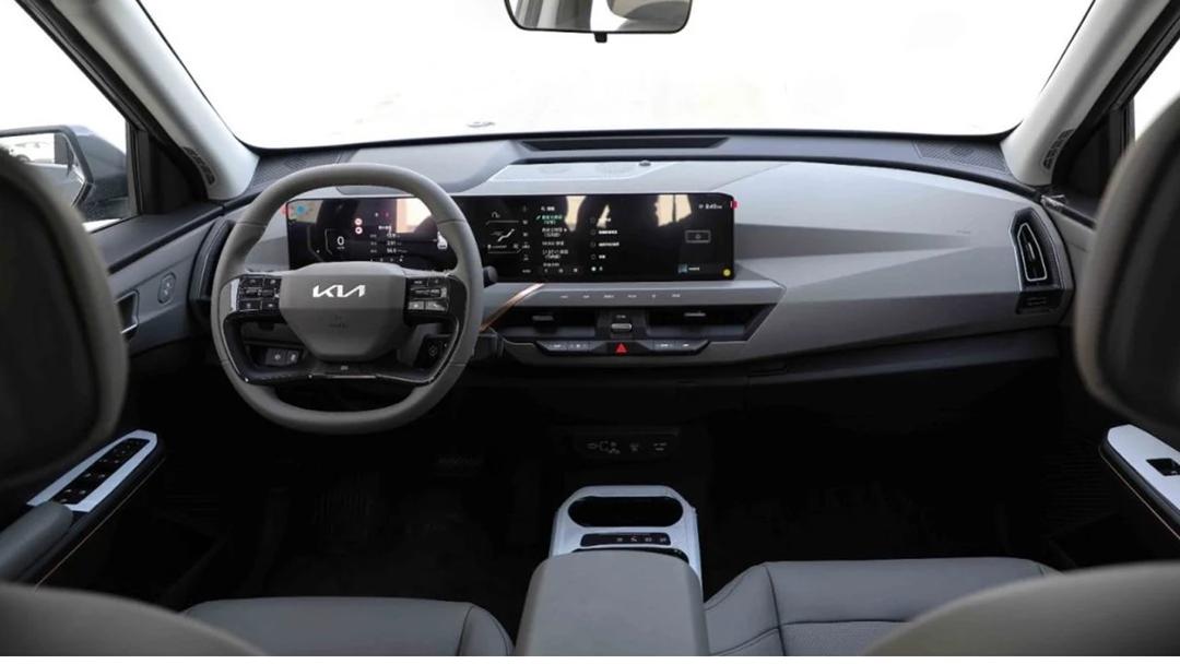 KIA EV5 LAND 720, BRAND NEW--4