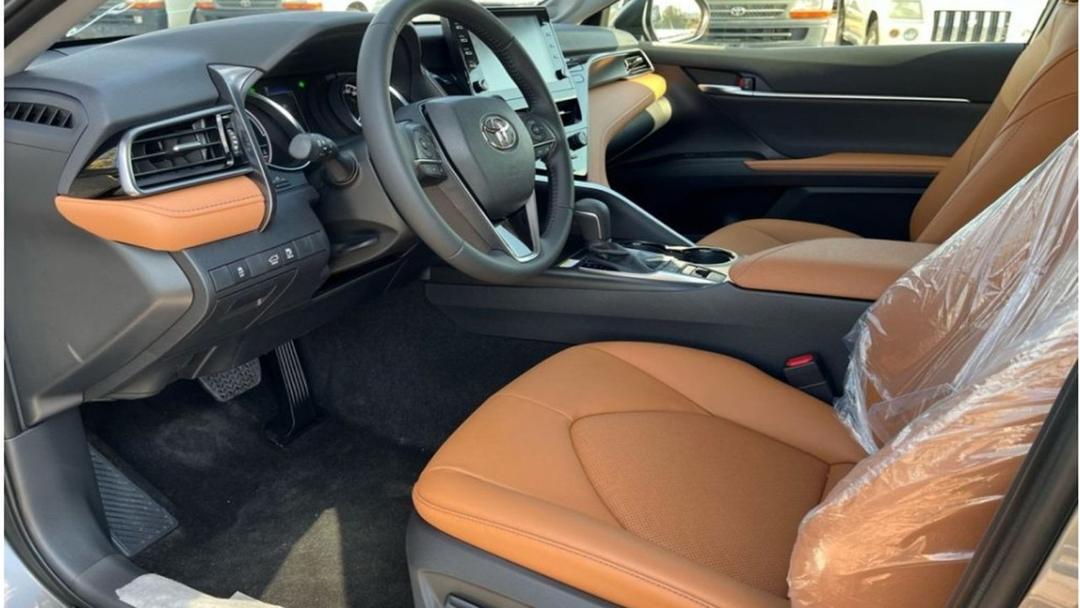 TOYOTA CAMRY--5
