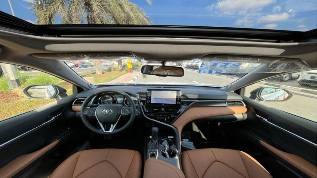 TOYOTA CAMRY--10
