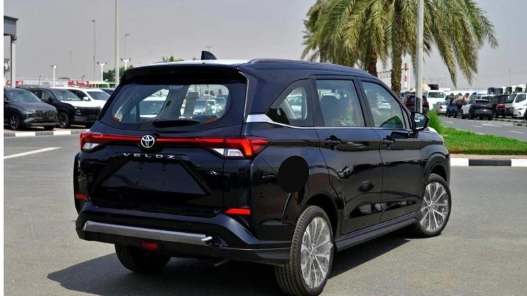 TOYOTA VELOZ, BRAND NEW--2