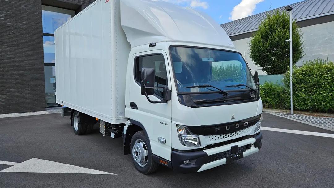 MITSUBISHI FUSO CANTER--3