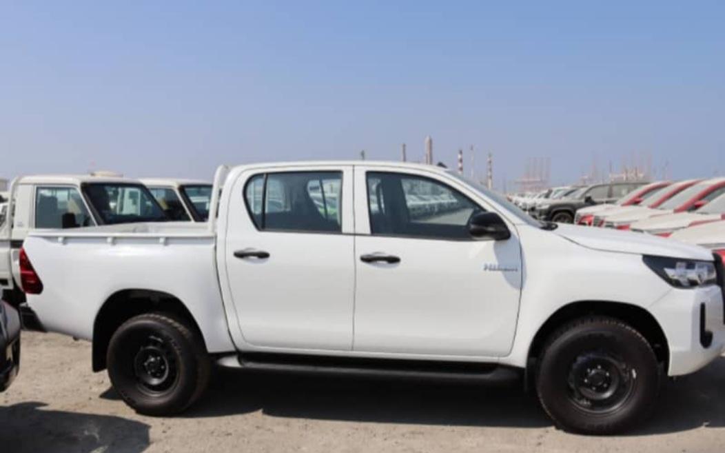HILUX DC--0