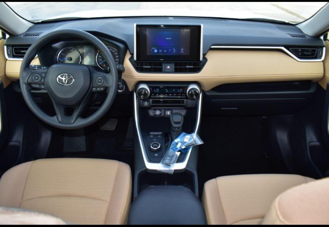 RAV 4 2l 4X4 Hybrid 2024--1