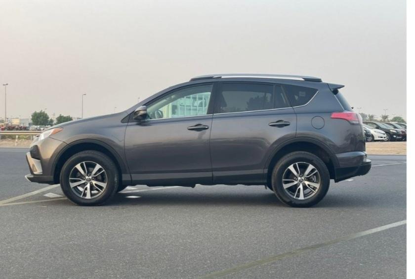 TOYOTA RAV 4 2018--1