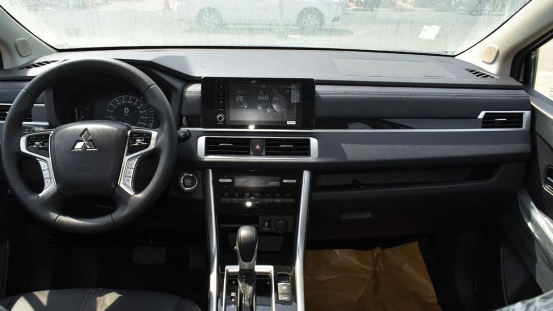 MITSUBISHI XPANDER, BRAND NEW--5