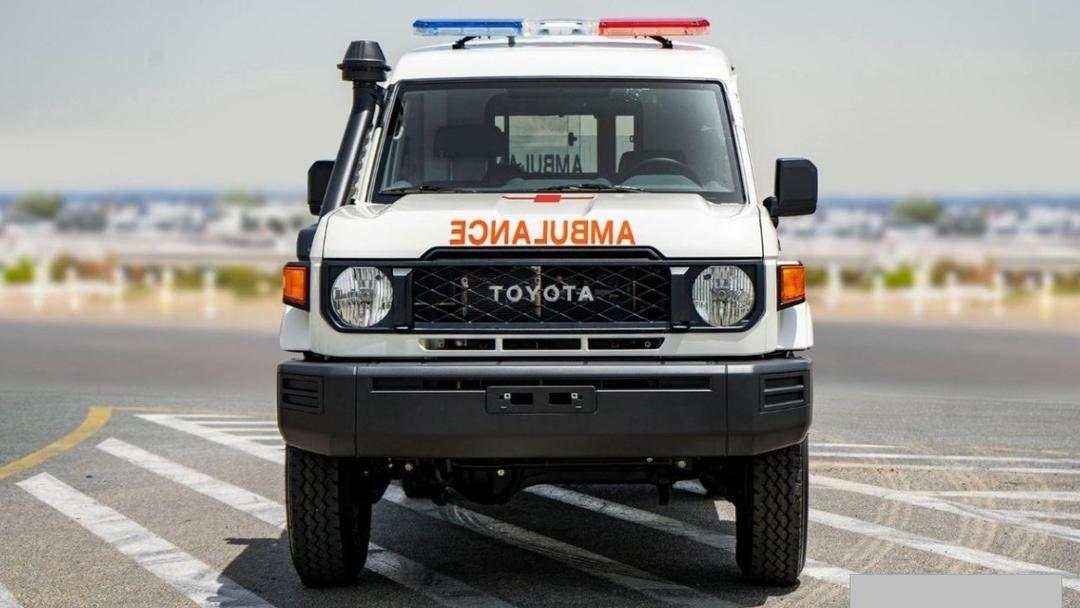 TOYOTA LAND CRUISER HARDTOP LC78 AMBULANCE, BRAND NEW--1