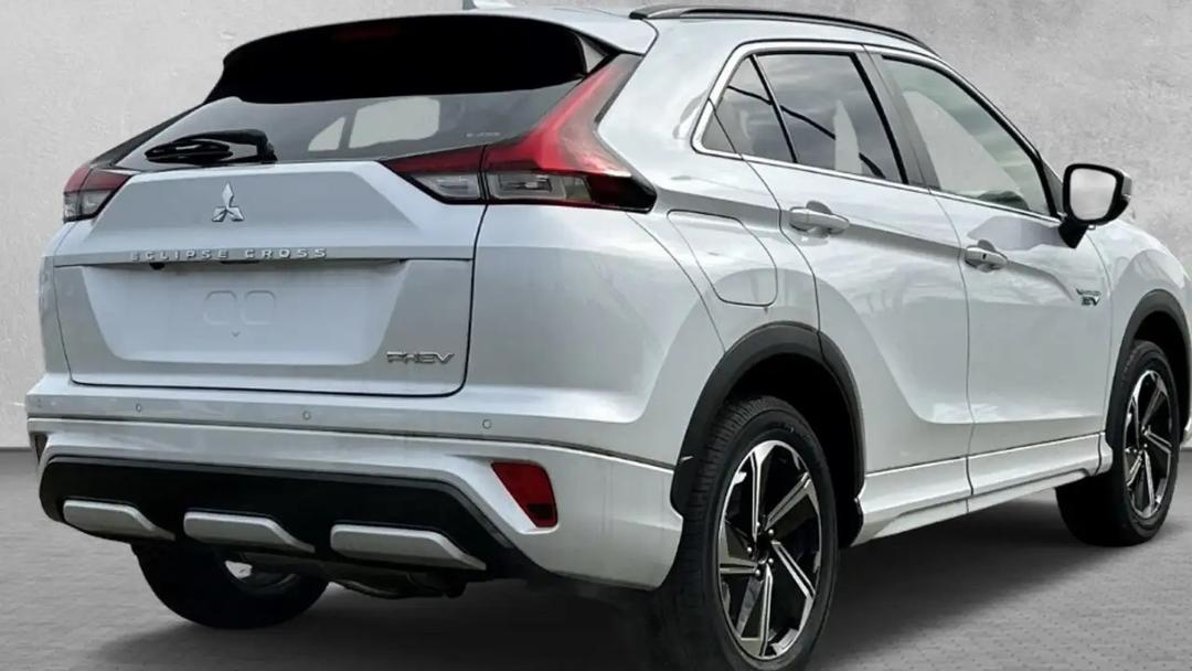 MITSUBISHI ECLIPSE CROSS, BRAND NEW--0