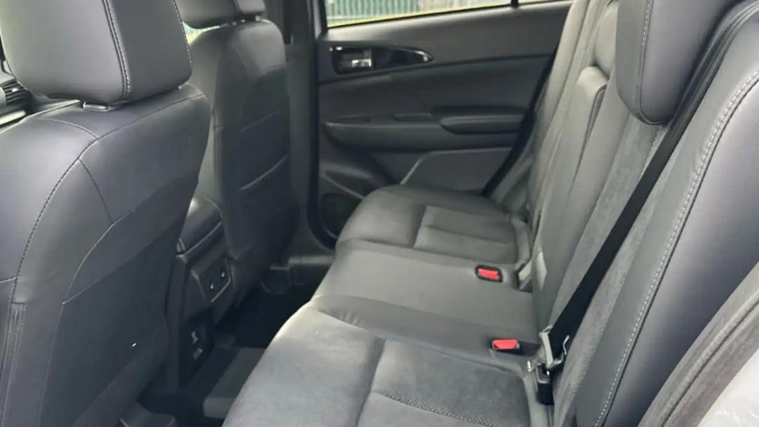 MITSUBISHI ECLIPSE CROSS, BRAND NEW--3