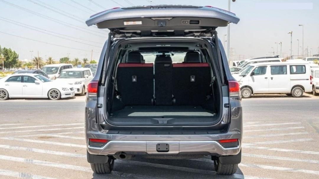 TOYOTA LAND CRUISER VXR LC 300, BRAND NEW--9
