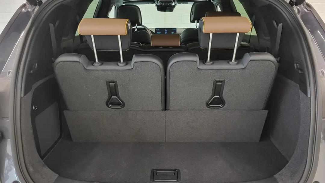 BYD TANG, BRAND NEW--7